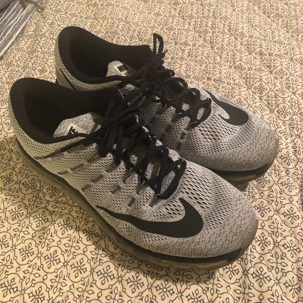 Nike Air Max 2016 - Size 14